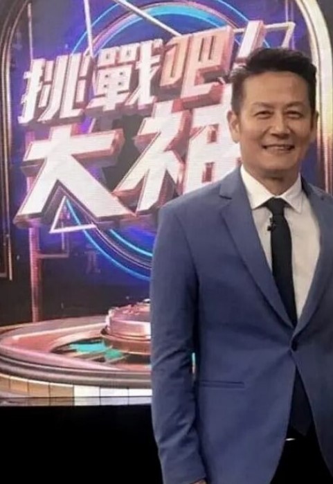 soul上面认识了一位深圳小姐姐王欣茹颜值十分扛打聊了不到一周就约出来了非常主动一到酒店就直奔主题最终以早晚两炮结束战斗意犹未尽 - 黑料网